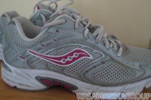 running shoes running shoes