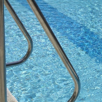 pool (400x400)