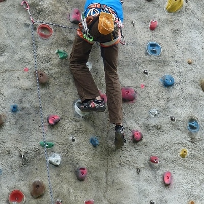 climbing rock wall (400x400)