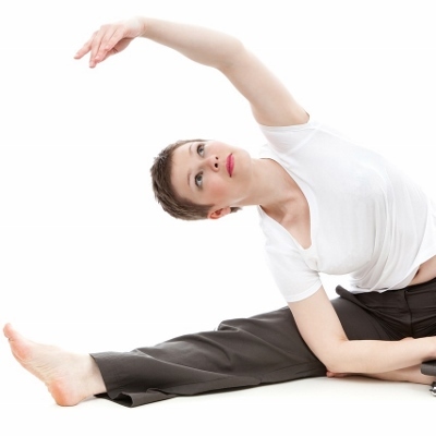 woman stretching shoulders (400x400)